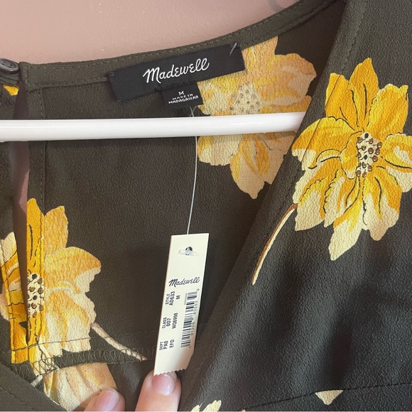 Madewell top size medium . NWT - Picture 7 of 7